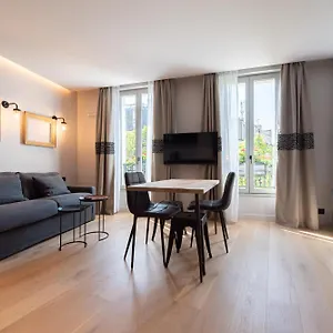 Apartment Demeure Montmartre, Paris